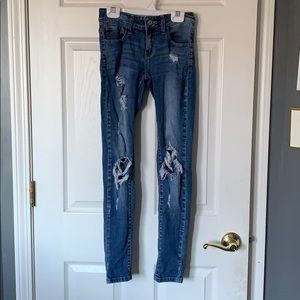 Blue ripped jeans LOW RISE